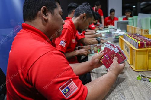 PASPORT DAN VISA JEMAAH HAJI
