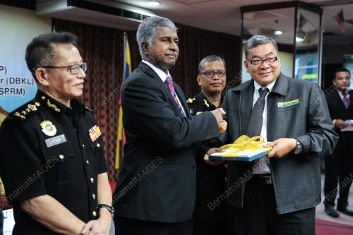 KL34_28112016_DBKL
