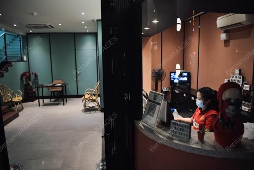 SUASANA MALAM IBU KOTA
