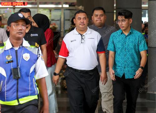 DATUK AZMAN ABIDIN
