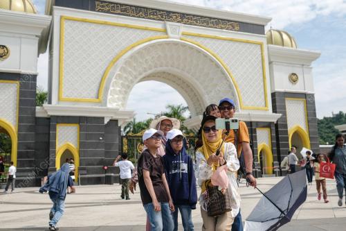 PINTU GERBANG UTAMA ISTANA NEGARA