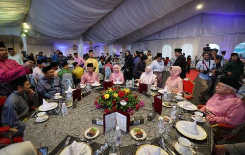 DATUK SERI DR WAN AZIZAH WAN ISMAIL