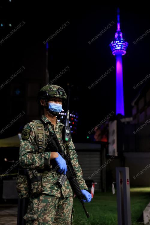 LAMPU BIRU