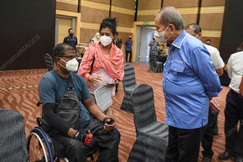 DATUK SERI DR WAN JUNAIDI TUANKU JAAFAR