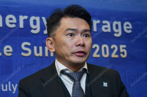 PETER PHANG