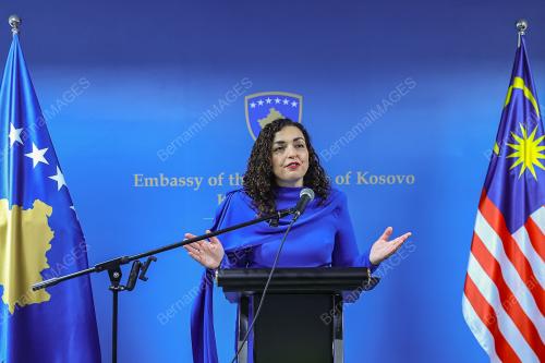 DR VJOSA OSMANI SADRIU