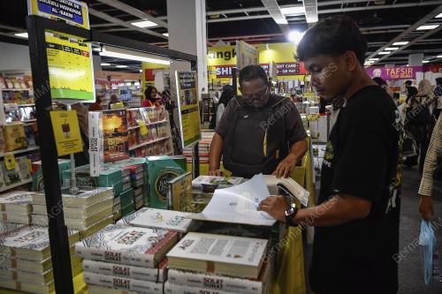 TINJAUAN PESTA BUKU 2024