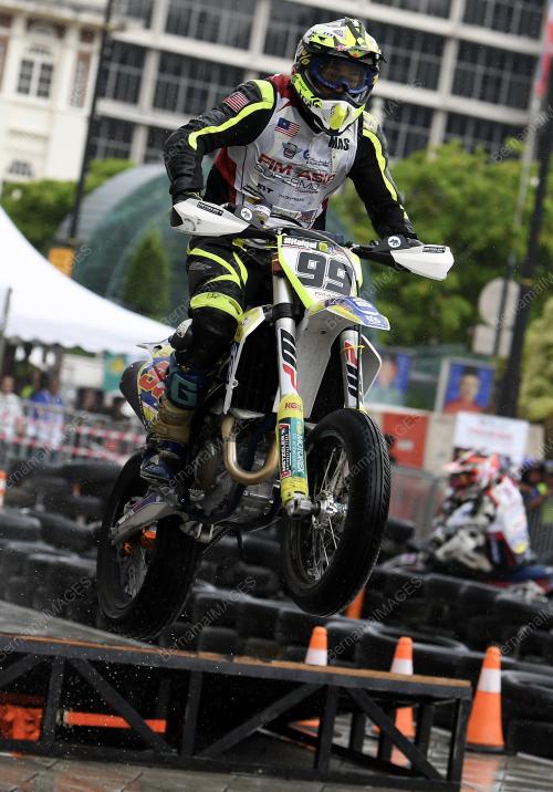 KL35_02122018_SUPERMOTO