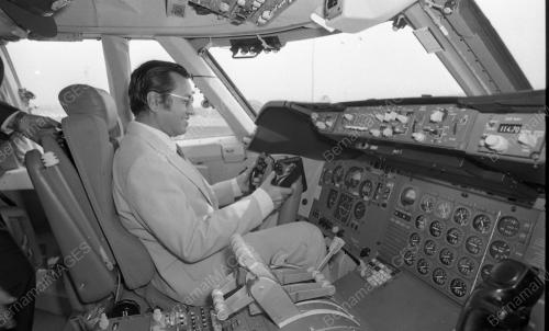 PESAWAT MAS BOEING 747
