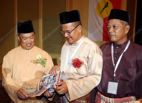 TAN SRI MUHYIDDIN YASSIN