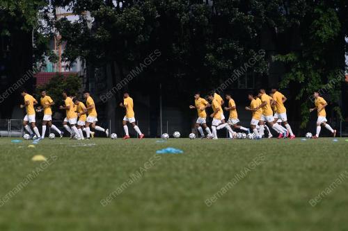 LATIHAN SKUAD BOLASEPAK BAWAH 19 MALAYSIA