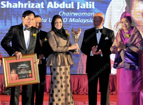 KL35_03102012_AWARDS