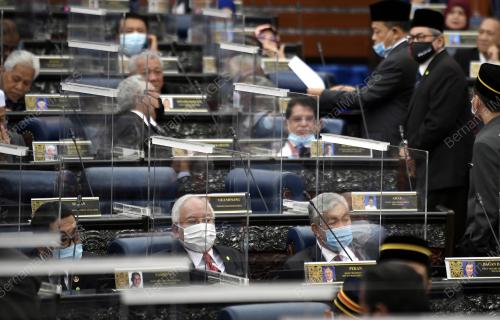 PERSIDANGAN PARLIMEN PENGGAL KETIGA 