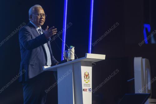 TAN SRI ANNUAR MUSA