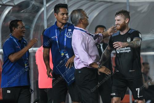 KL35_04082018_BOLA_BN201807314558
