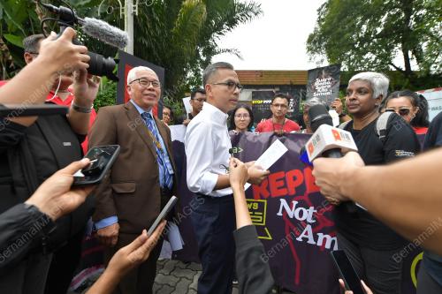 FAHMI FADZIL