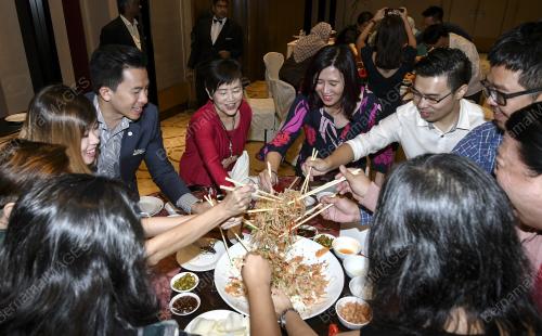 KL35_06022018_CATHAY_BN201801267254