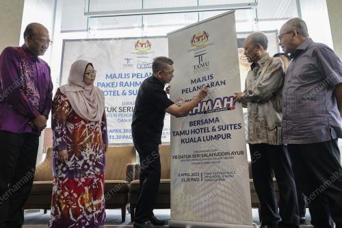 DATUK SERI SALAHUDDIN AYUB