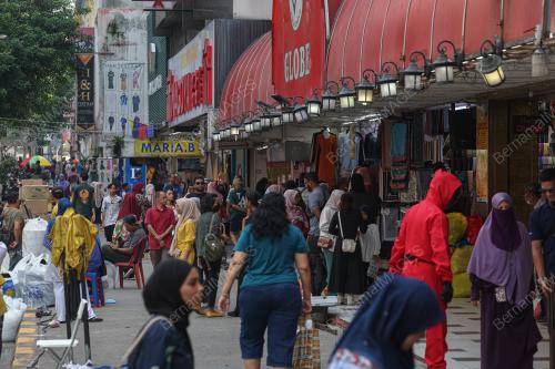 TINJAUAN PERSIAPAN RAYA