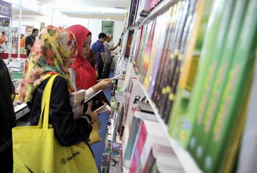 KL35_06052017_PESTA_BUKU