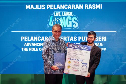 DATUK SERI DR. DZULKEFLY AHMAD