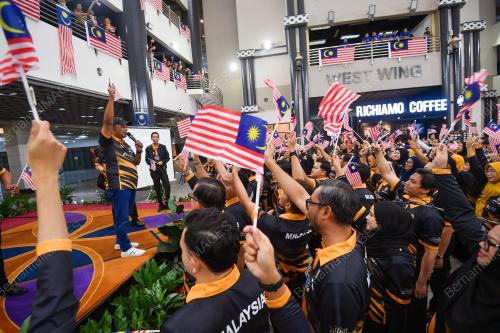 DATUK SERI REEZAL MERICAN NAINA MERICAN