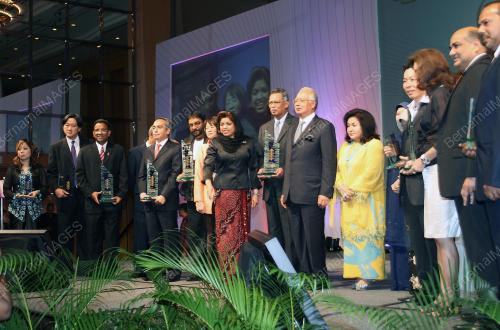 NAJIB TUN RAZAK