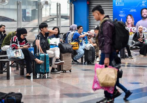 TINJAUAN WARGA KOTA PULANG KE KAMPUNG