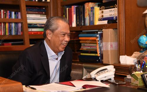 TAN SRI MUHYIDDIN YASSIN