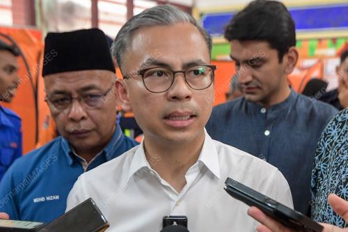 DATUK FAHMI FADZIL