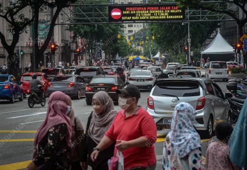 TINJAUAN ALIRAN TRAFIK HUJUNG MINGGU