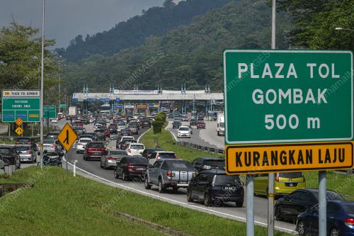 TINJAUAN ALIRAN TRAFIK LEBUHRAYA KARAK