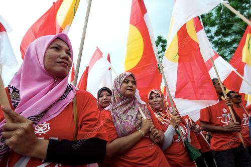 KL35_09052017_BENDERA