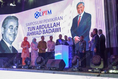 SIMPOSIUM PEMIKIRAN TUN ABDULLAH AHMAD BADAWI
