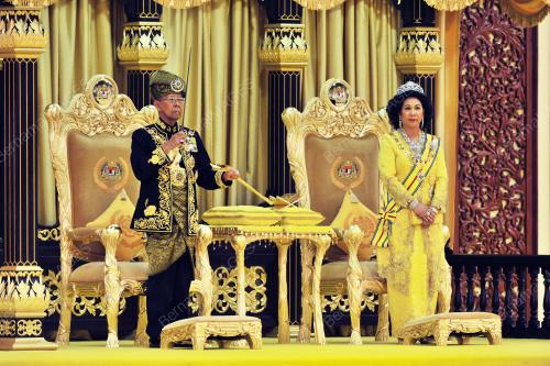 KL35_11042012_TABAL_KERIS