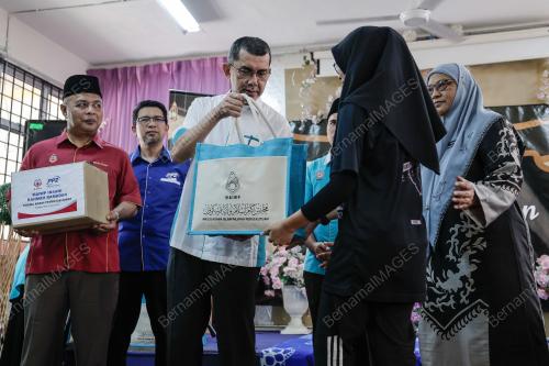 TAN SRI SYED ZAINAL ABIDIN SYED MOHAMED TAHIR
