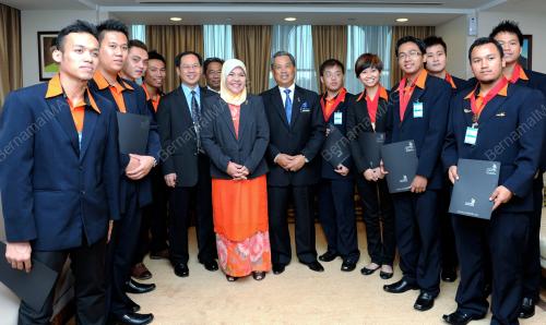 TAN SRI MUHYIDDIN YASSIN