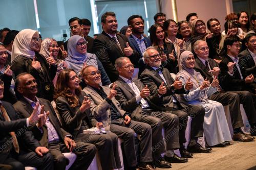 DATUK SERI MUSTAPA MOHAMED