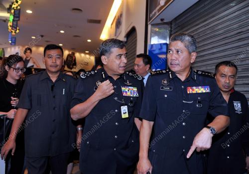 KL35_13072015_POLIS