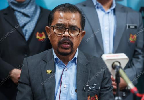 DATUK ADNAN MAT