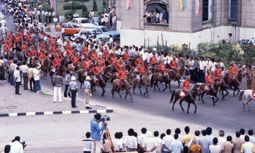 HARI KEPUTERAAN AGONG