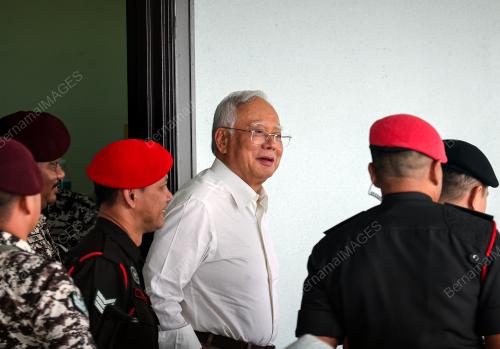 DATUK SERI NAJIB TUN RAZAK