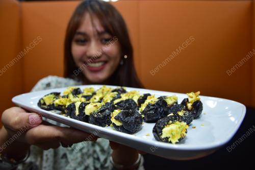KURMA MENTEGA