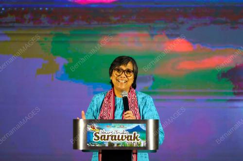 MALAM MEDIA YOURS TRULY SARAWAK