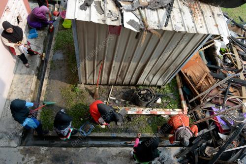 KL35_14102015_GOTONG_ROYONG