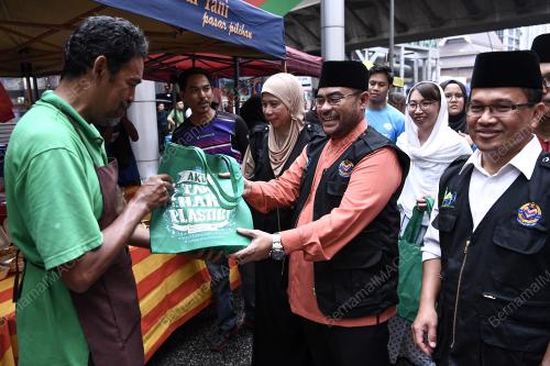 KL35_15052019_MASJID_BN201905149652