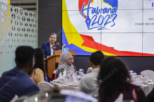 FAHMI FADZIL