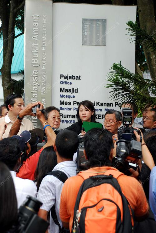 TERESA KOK'S PARENT