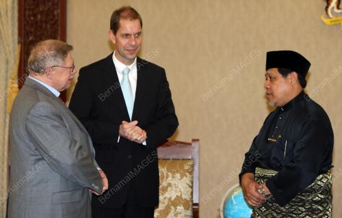 PANDIKAR AMIN MULIA