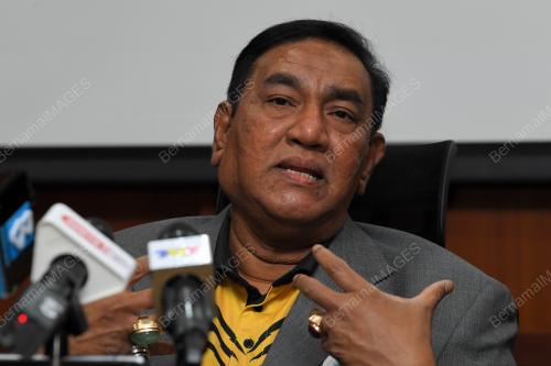 DATUK SERI AHMAD ISMAIL